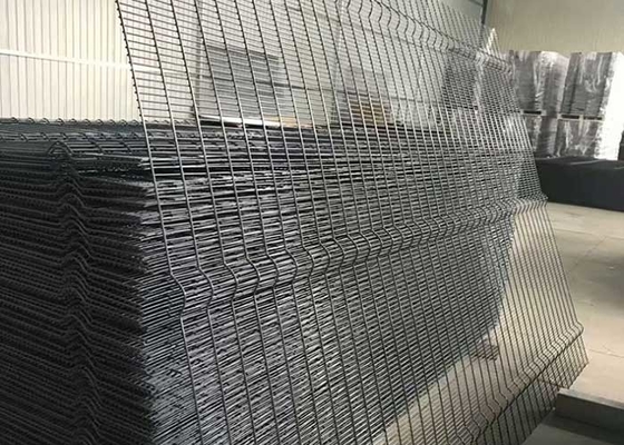Electro Galvanized Metal Safety Fence 76.2*12.7mm Anti Theft Fencing