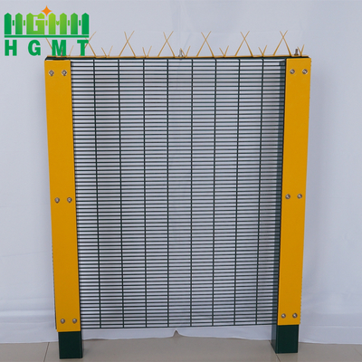Customized Various Colors Powdwr Ccoating Heavy Duty Airport 358 Security Fence Panel