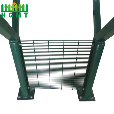Customized Various Colors Powdwr Ccoating Heavy Duty Airport 358 Security Fence Panel