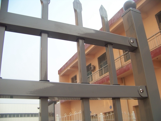 Customized Euro Style Tubular Metal Fence Galvanized Privacy With Posts