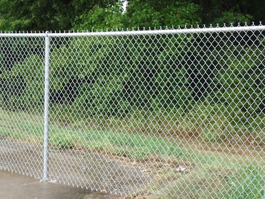 Outdoor 30m Galvanized Steel Tubing Chain Link Wire Mesh Fence Panels 1.8m Height