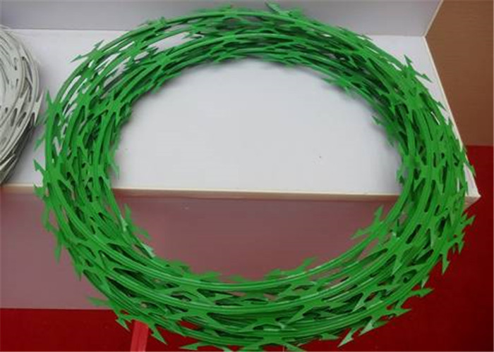 Green 8m Concertina Barbed Wire BTO-22 Concertina Razor Wire