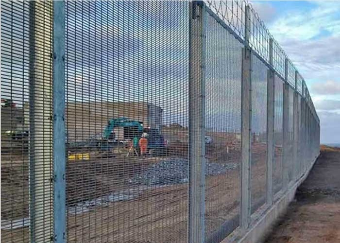 OHSAS 4mm Security Steel Fence For Railway Station