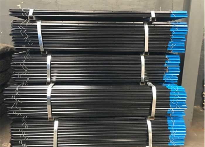 Farm 0.95lb/Ft 800mm Height Studded T Post Steel T Bar Fence Posts