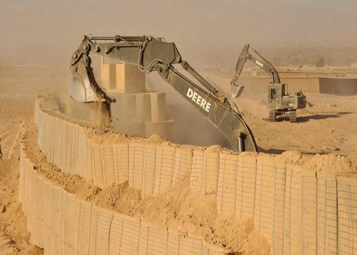 Mil 1B Hesco Barrier Blast Wall Military Defense HESCO Wall