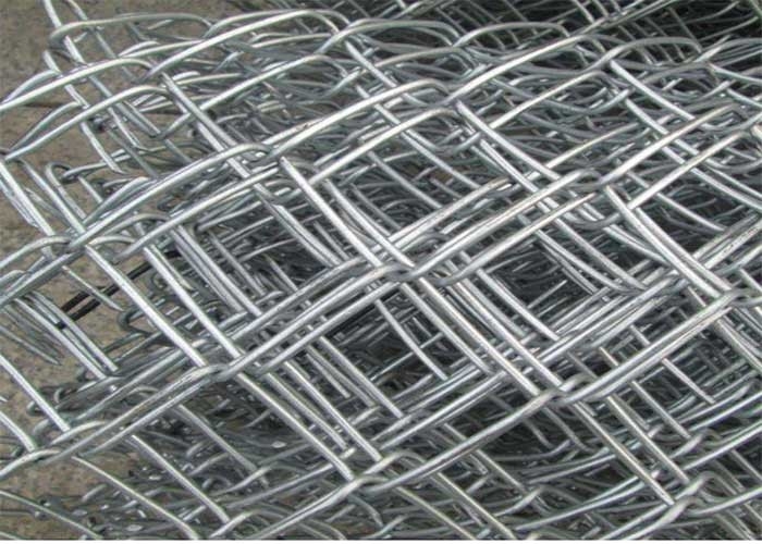 Hot Dip Galvanized Cyclone Wire Mesh OHSAS 18001 Cyclone Chain Link Fence