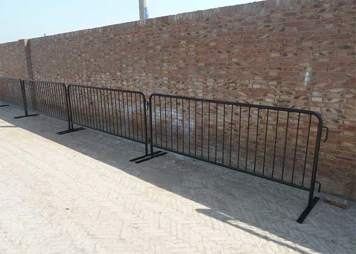 H1.5m Metal Crowd Control Barriers Powder Coated Steel Pedestrian Barriers