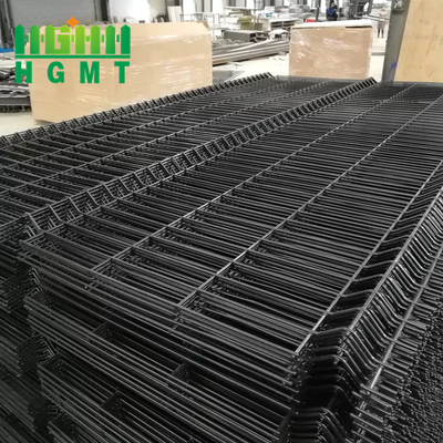 Galvanized Steel RAL6007 3d Bending V Beam Security Fencing  Pvc Coated