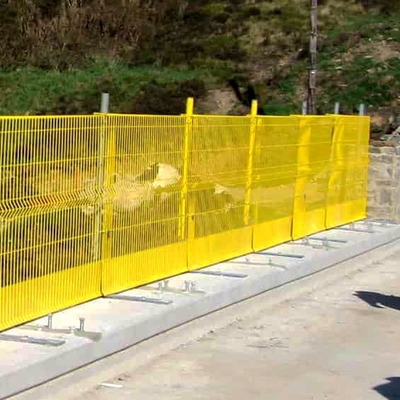 Quick Clamp Edge Protection Barrier With No-Tool Installation