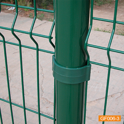 Round Post Match With V Security Steel Fence 6.0mm Using Plastic Clips