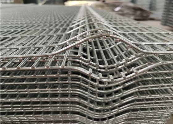 Hot Dip Galvanized After Welded Security Steel Fence Airport 8 Gauge With Bendings