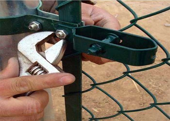 Simple System 3.0mm Metal Chain Link Fencing With Fittings