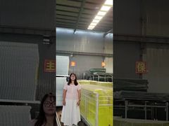 Edge Protection Barrier With Self-Supporting Base