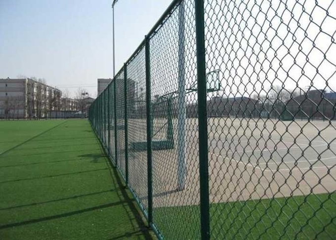 White Vinyl Coated L30m Metal Chain Link Fencing For Basketball Court